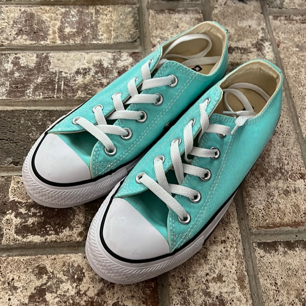 Aqua blue Converse NWOT